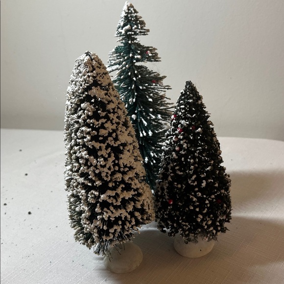 Hawthorne Village Norman Rockwell trees. Various varieties. - Picture 11 of 12